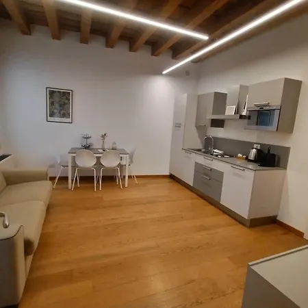Residenza Della Samaritana 4* Верона