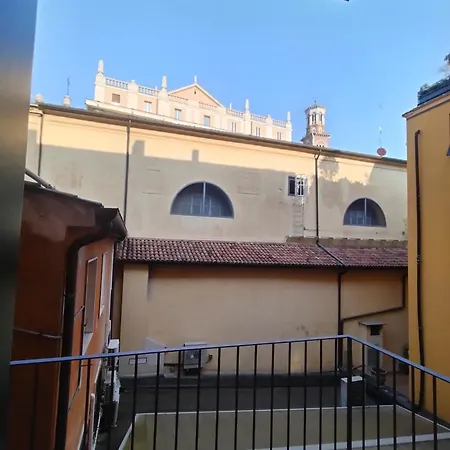 Residenza Della Samaritana Верона