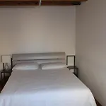 Residenza Della Samaritana 게스트하우스 4*