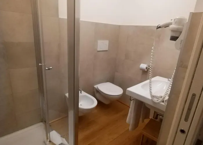 Residenza Della Samaritana Pensionat 4*