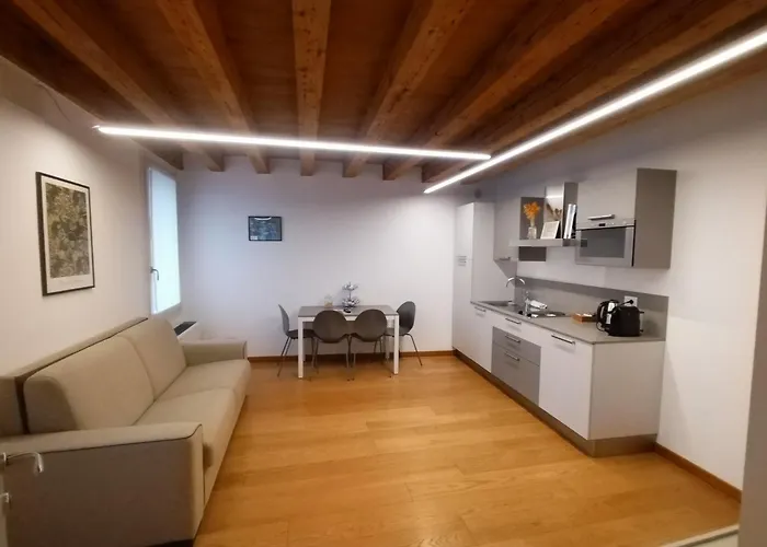 Residenza Della Samaritana 4* 베로나