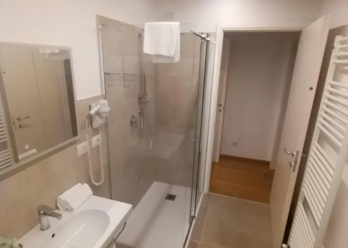 Residenza Della Samaritana Pensionat 4*