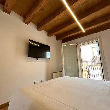 Residenza Della Samaritana Guest house
