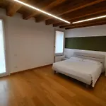 Affittacamere Residenza Della Samaritana 4*