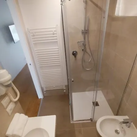 Πανσιόν Residenza Della Samaritana 4*