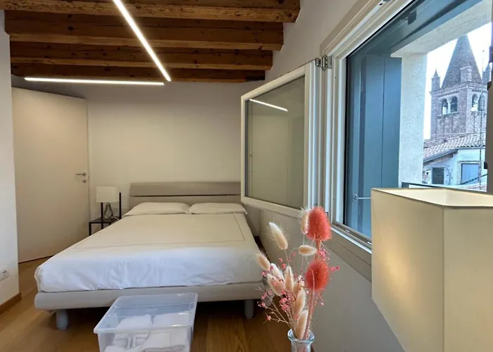 Residenza Della Samaritana بيت ضيافة 4*