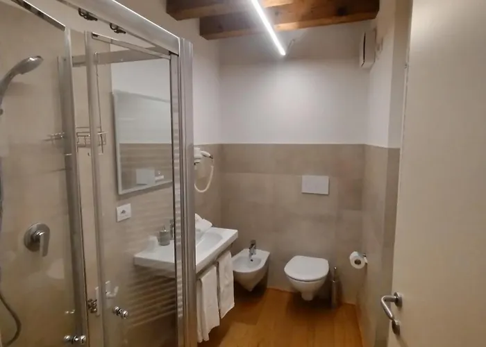 بيت ضيافة Residenza Della Samaritana فيرونا