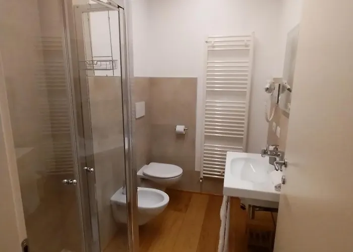 بيت ضيافة Residenza Della Samaritana 4*