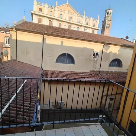 Della Samaritana Konukevi Verona